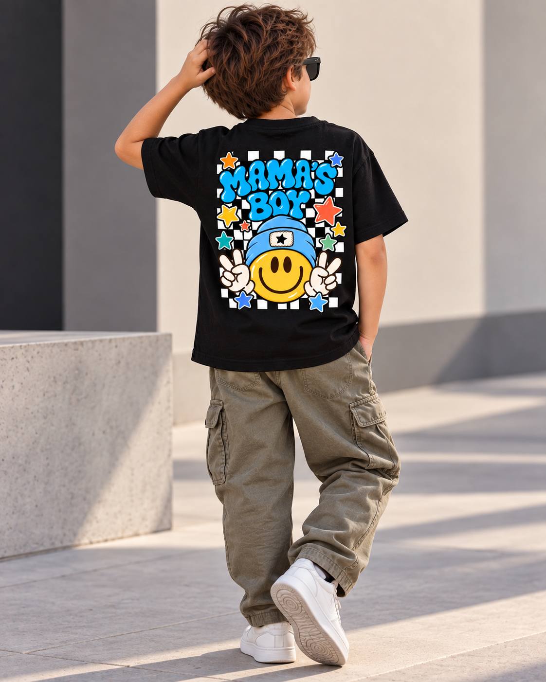 Mama's Boy - Kids Tshirt
